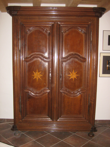 Slider-Barockschrank